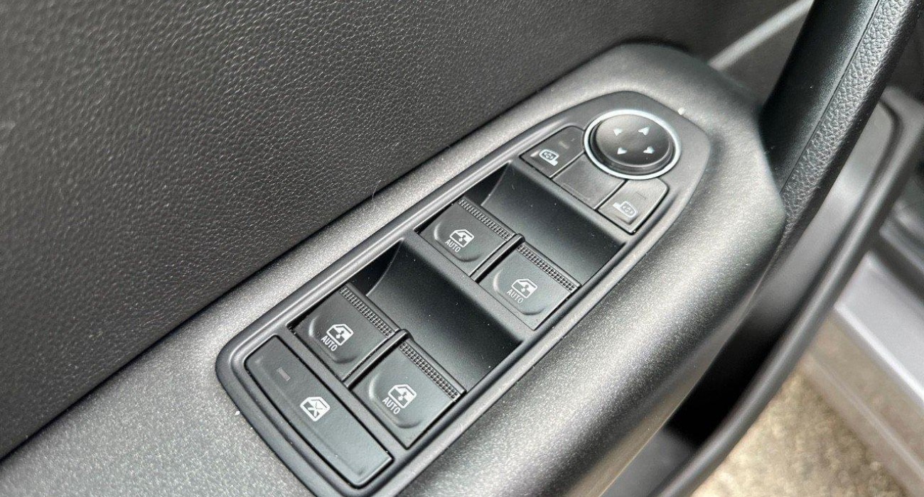 Renault CAPTUR TCe 90 - 21 Business 9