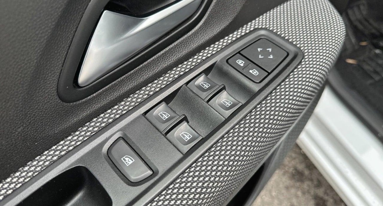 Dacia SANDERO TCe 90 - 22B Confort 9