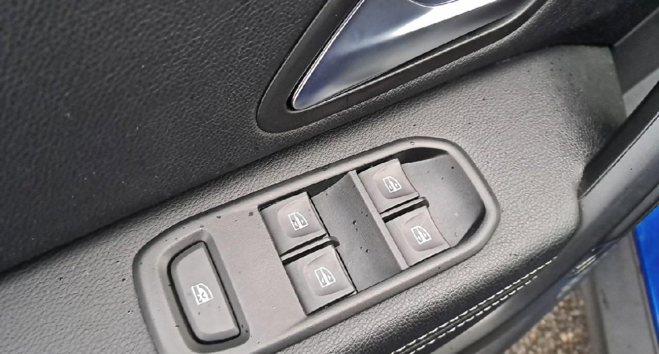 Dacia DUSTER Blue dCi 115 4x2 Prestige + 9