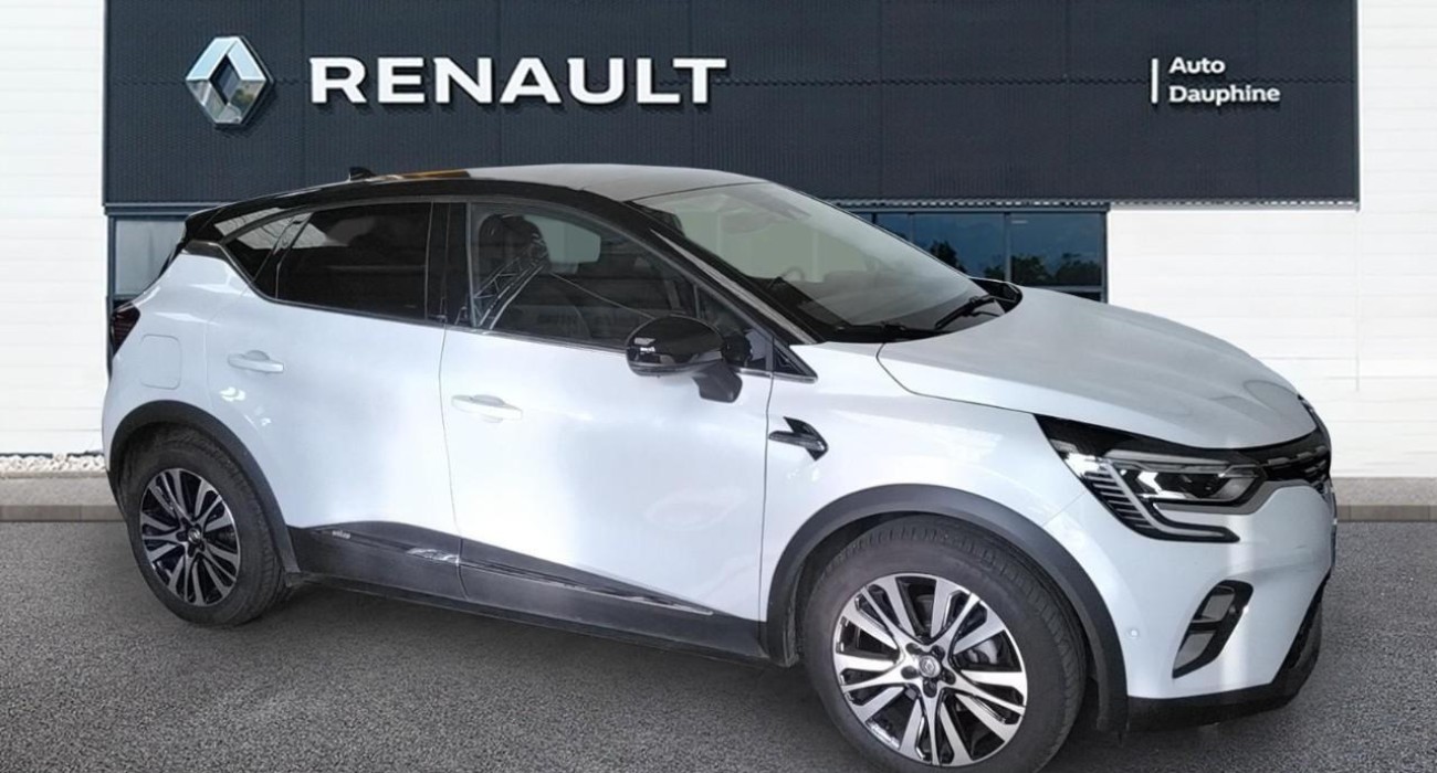 Renault CAPTUR E-Tech Plug-in 160 Initiale Paris 5