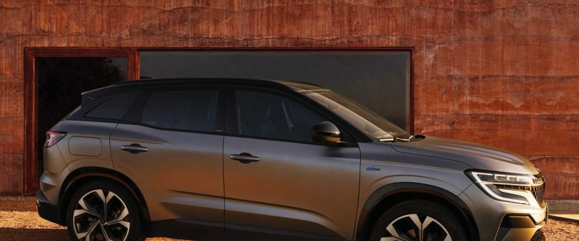 Voiture neuve Renault AUSTRAL dans vos concessions Auto Dauphiné