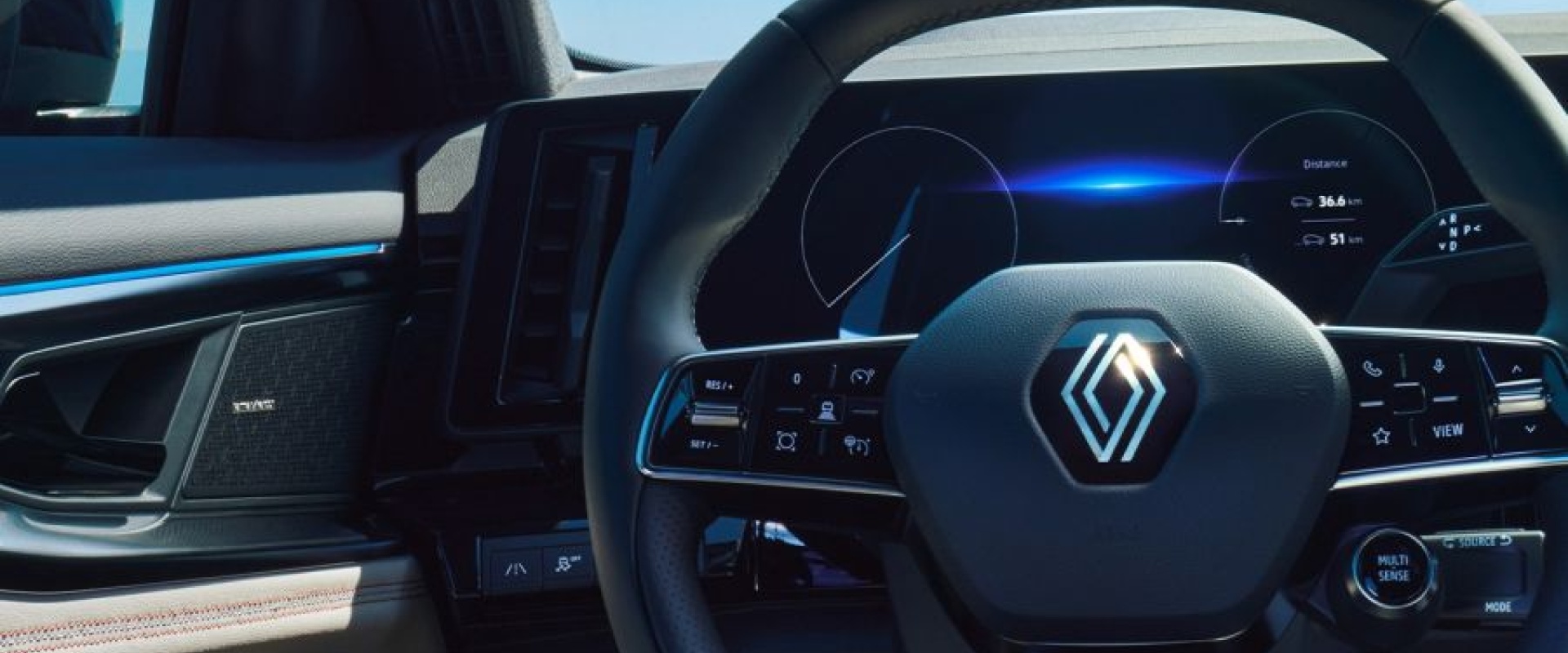 Voiture neuve Renault ESPACE ETECH FULL HYBRID dans vos concessions